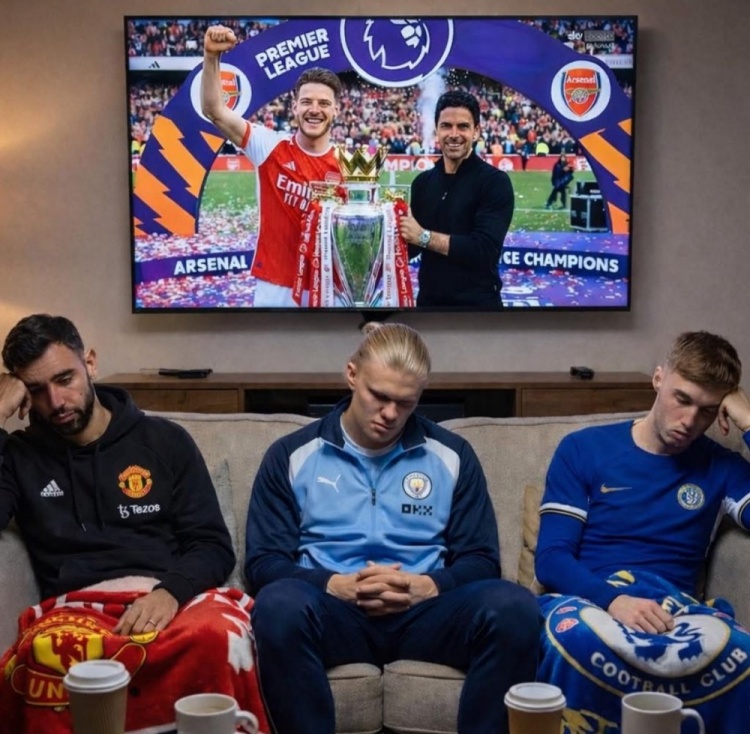 云开体育官网入口-今日趣图：过年不是一年一次吗？怎么曼联球迷可以一周一次🥹