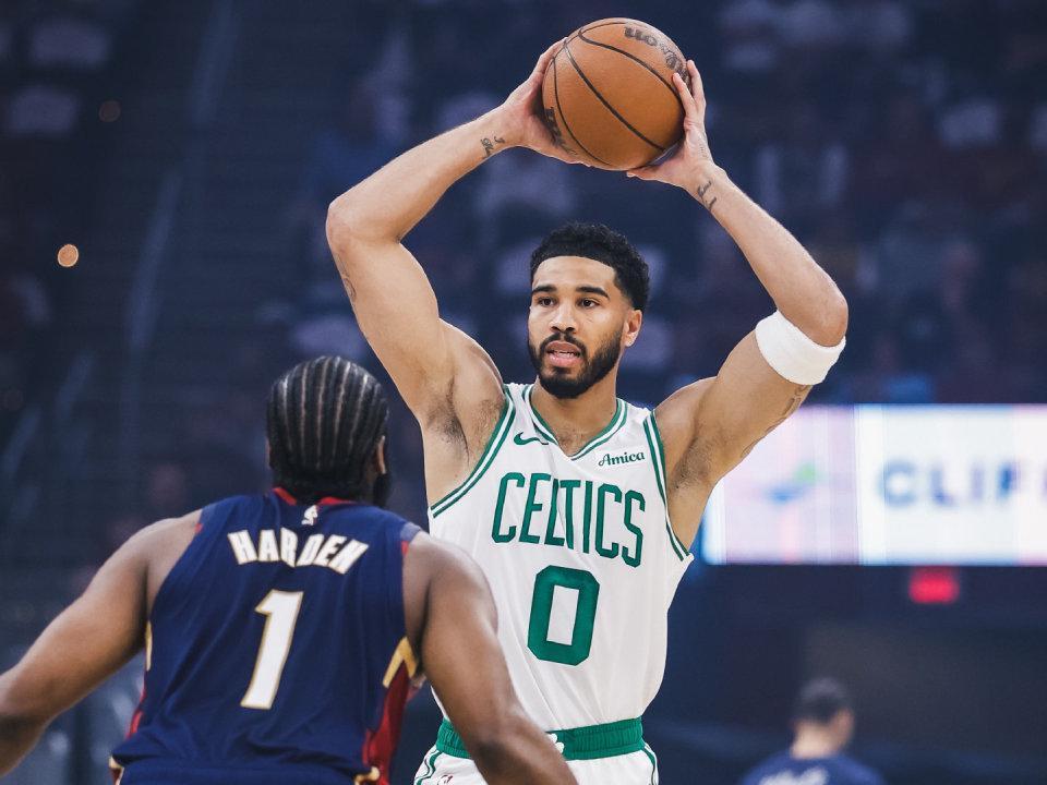 云开体育官网-骑士遭绿军横扫：哈登19+10逼近29000分 米切尔复出30+7+5