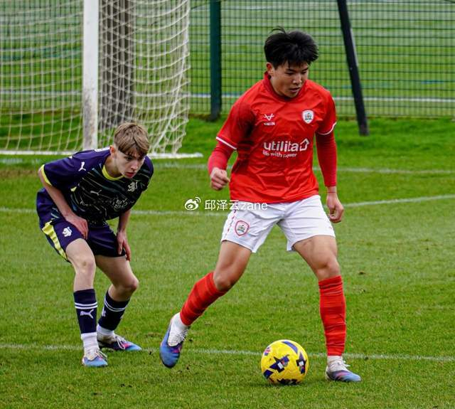 云开体育官网入口-惊喜!张家鸣获邵佳一亲自推荐留洋伯恩利:试训获评9分|英超|国足主帅|球员|中超|足球_新浪体育_新浪新闻