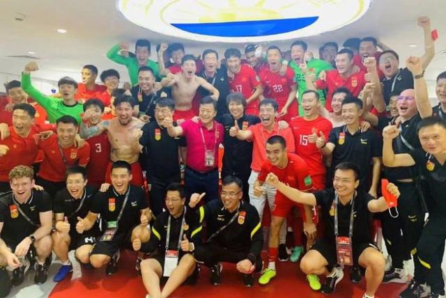 1623852308363013981.png 云开体育官网-【夜读】定制T恤为埃里克森加油,芬兰队好样的!